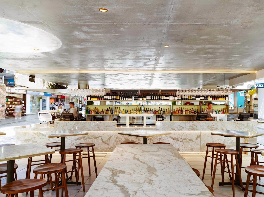 Jimmy's On The Mall hero