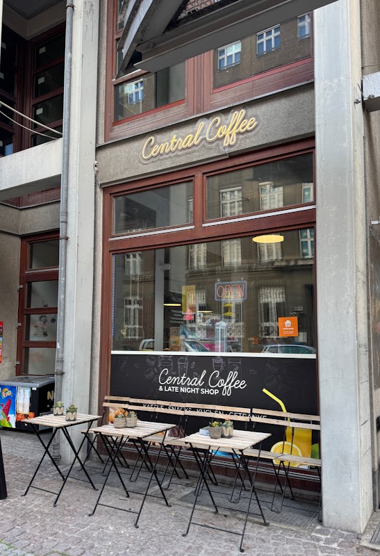 Central Coffee & Late Night Shop hero