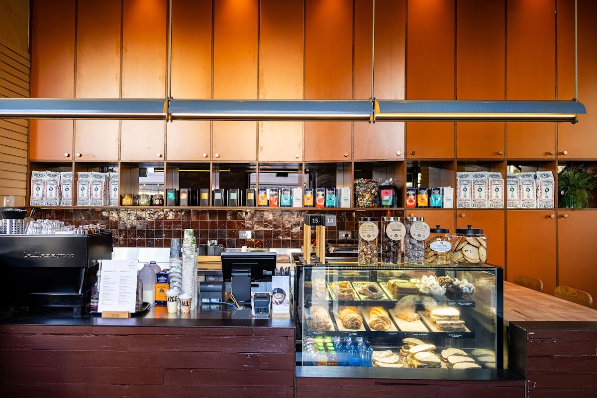 Roy's Cafe ヒーロー画像