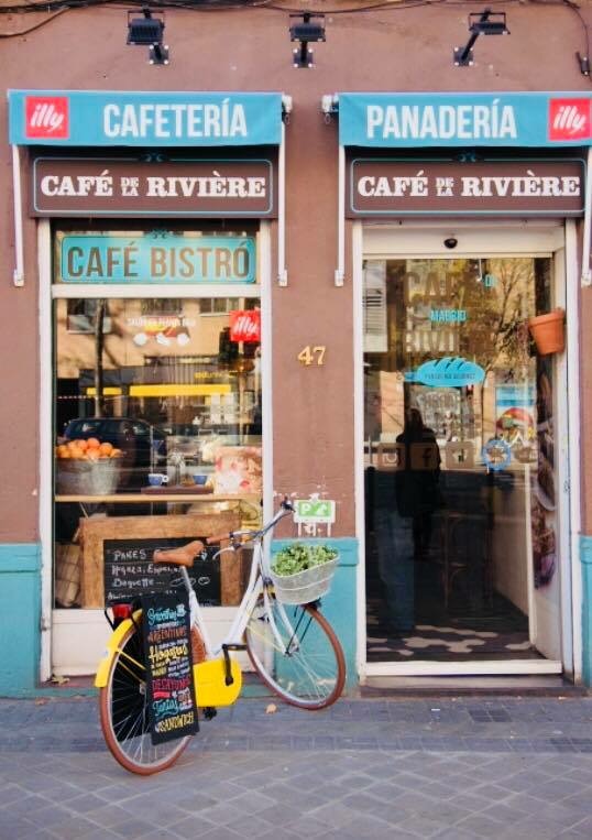 Café De La Rivière Titelbild