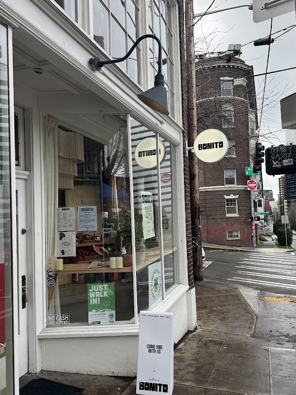 Bonito Café y Mercadito hero