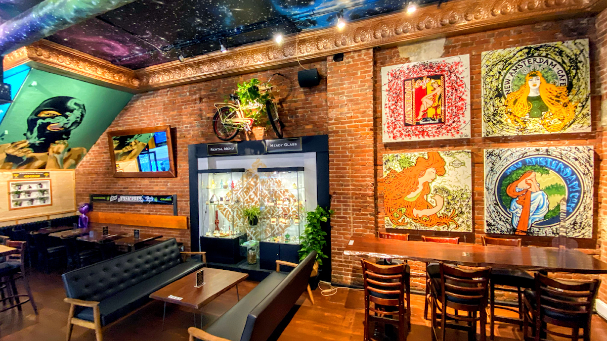 New Amsterdam Cafe ヒーロー画像