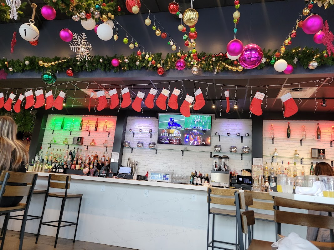 The LOLA - Waterfront Restaurant & Lounge hero