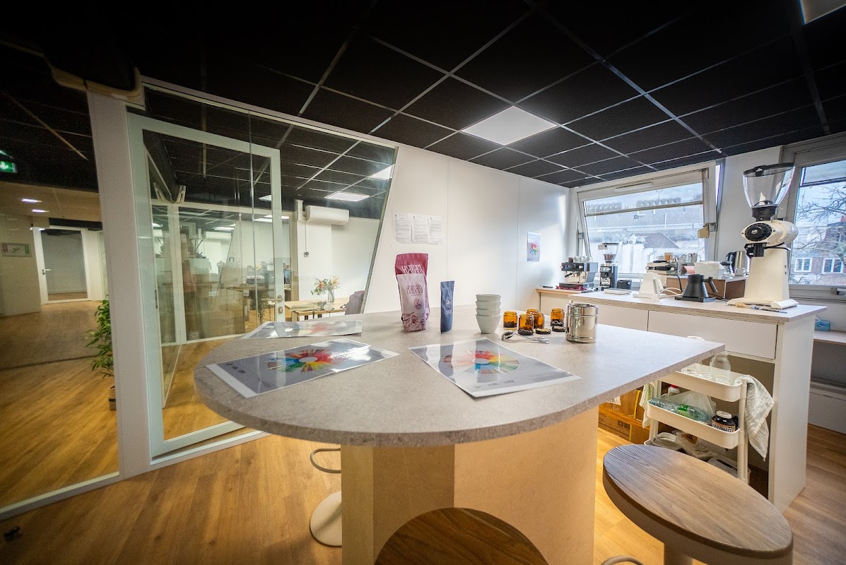 Habari | Cafés De Spécialité À Lille | Ateliers Formations Barista Titelbild