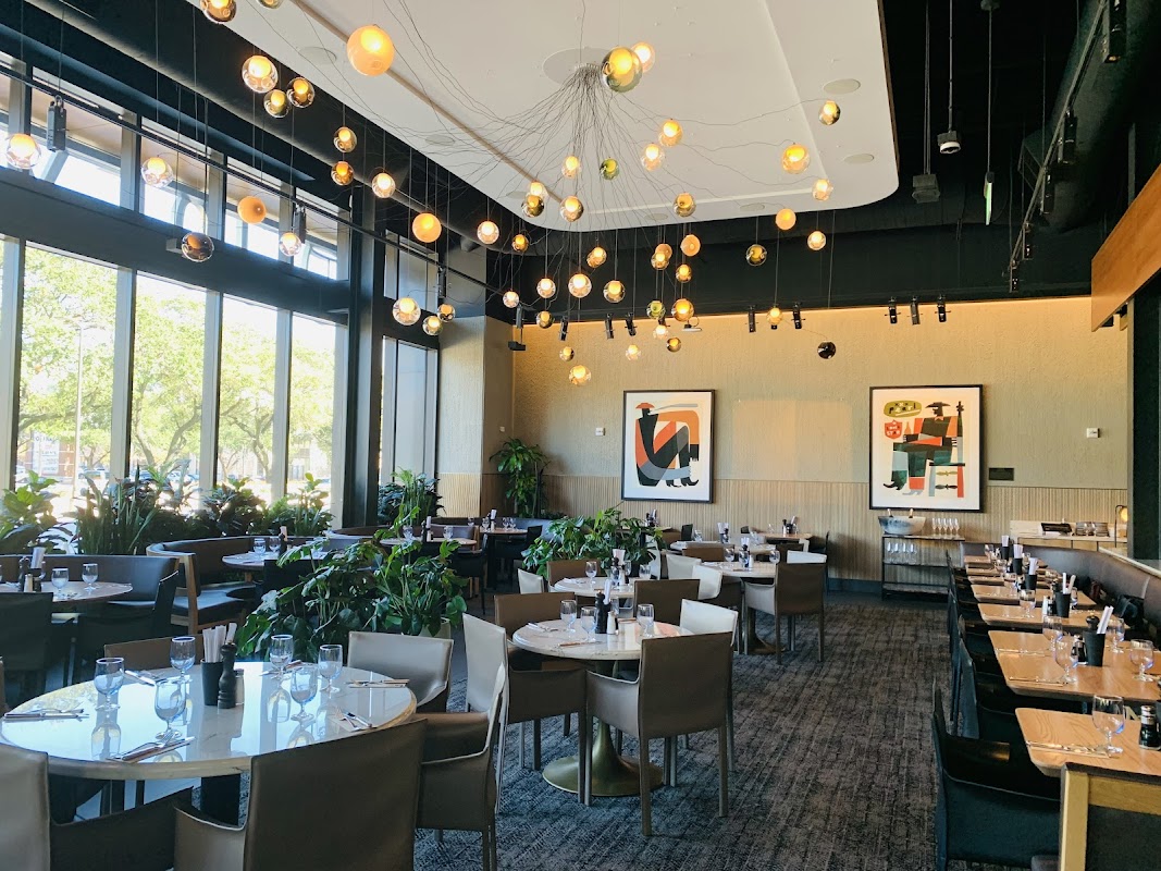 JOEY Uptown ヒーロー画像