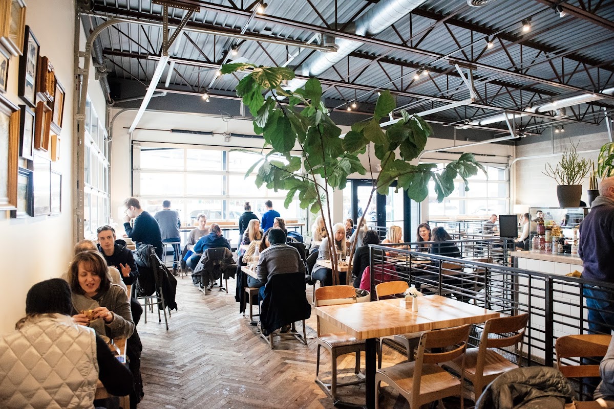 Commonwealth Cafe ヒーロー画像