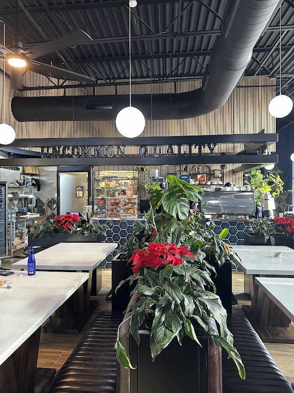 CommonWealth Coffeehouse & Bistro Stone Oak hero