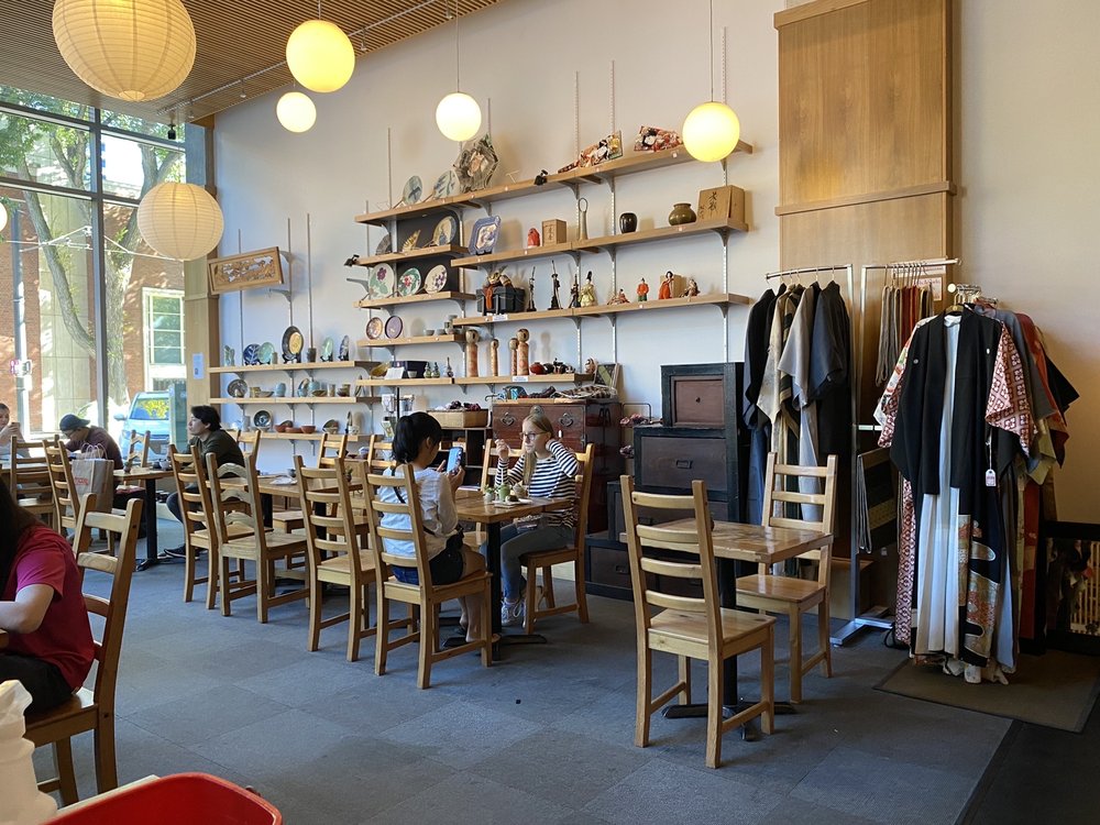 Behind The Museum Cafe Titelbild