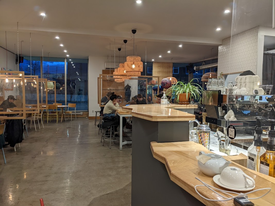 Seven Bays Cafe hero