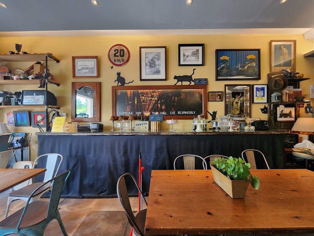 Cafe Sunset Railway hero