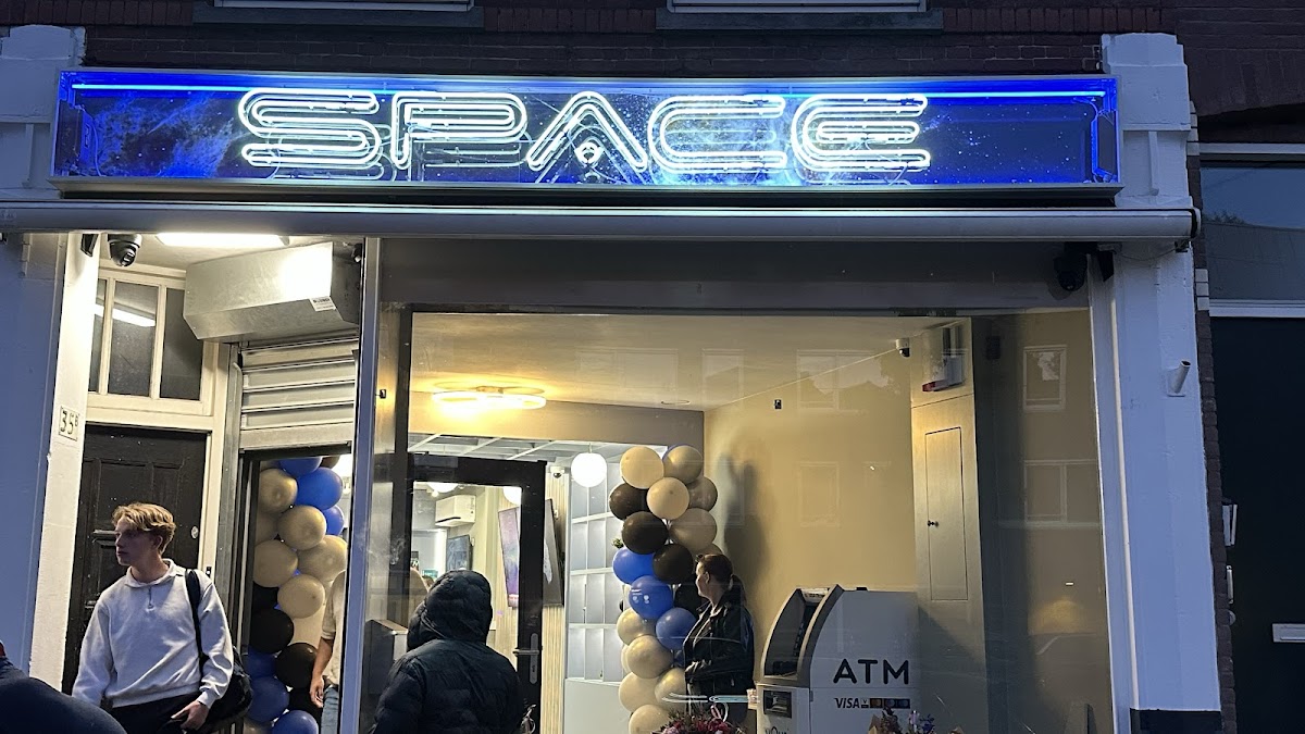Space Coffeeshop Titelbild