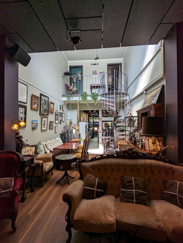 Cyrus Artlounge Titelbild