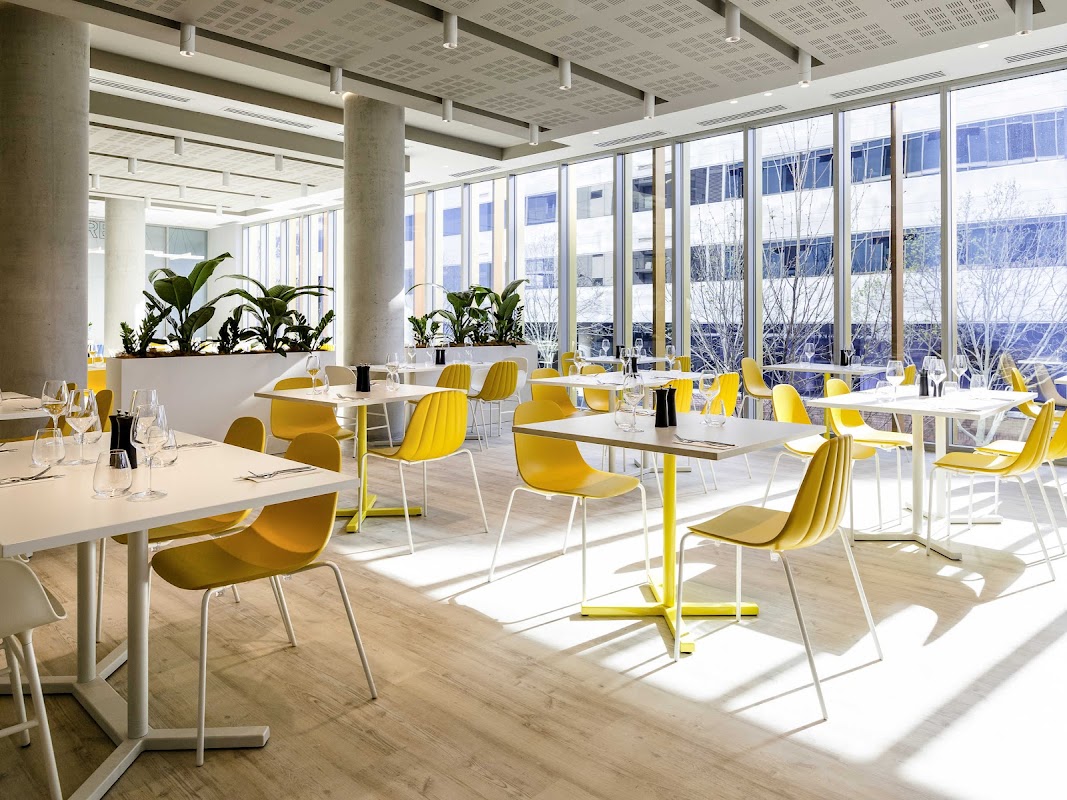 Eastside Social Restaurant & Bar hero