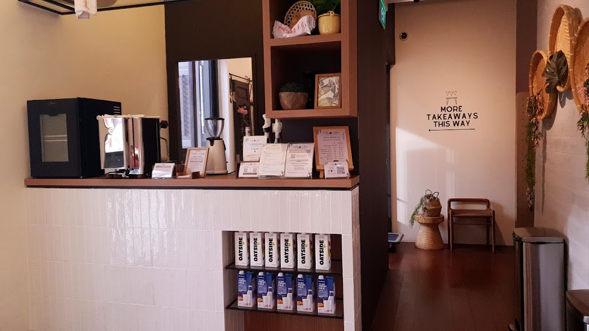 Foto principal de Finally Coffee (@ Curbside Crafters L2)