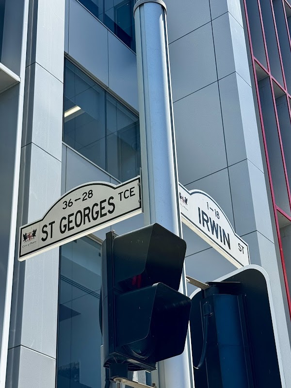 OMG Coffee & Toastie hero