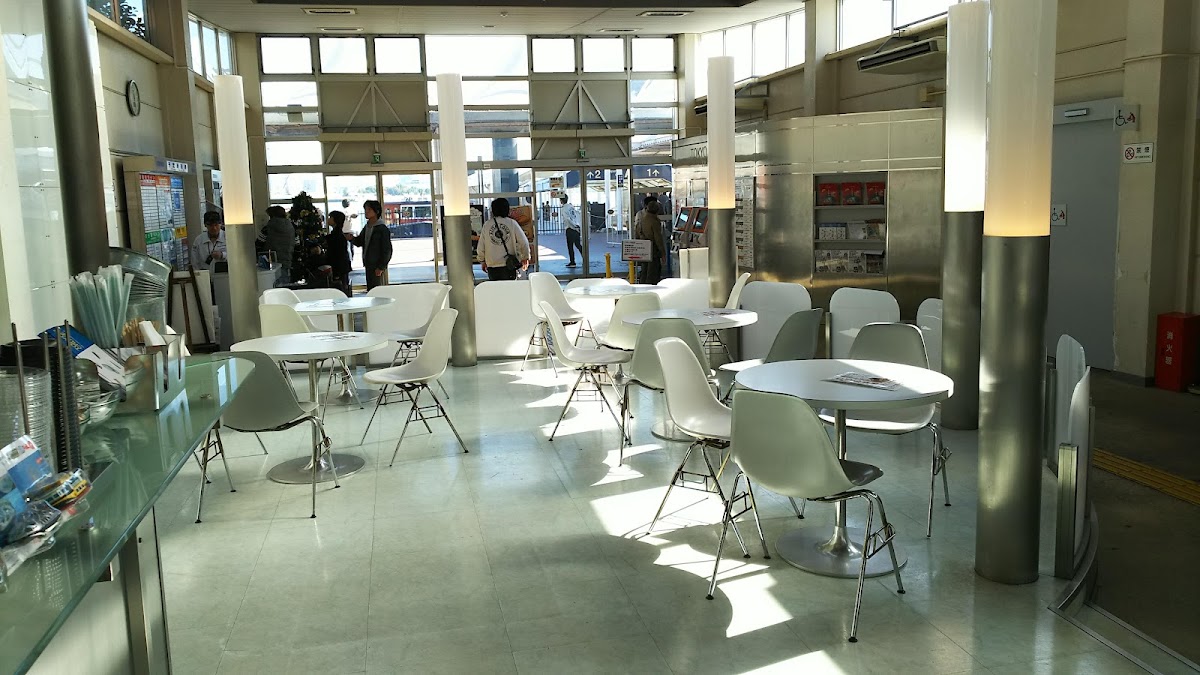 TOKYO CRUISE CAFE hero