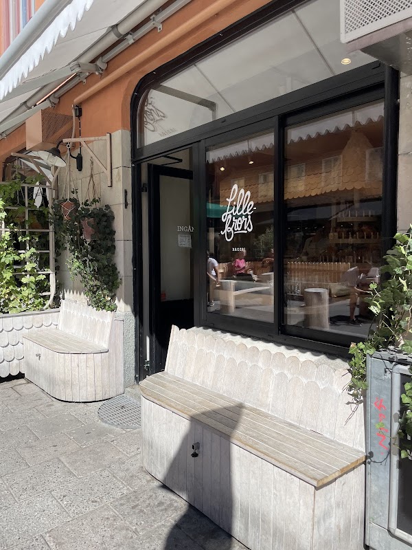 Lillebrors bageri hero