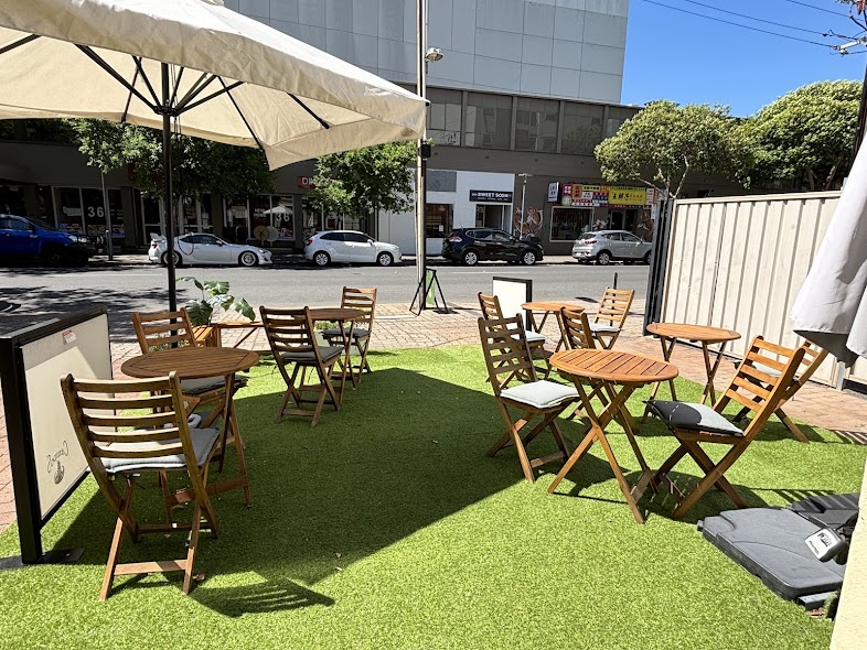 Late Mornings Cafe & Lumi Dessert Bar Titelbild