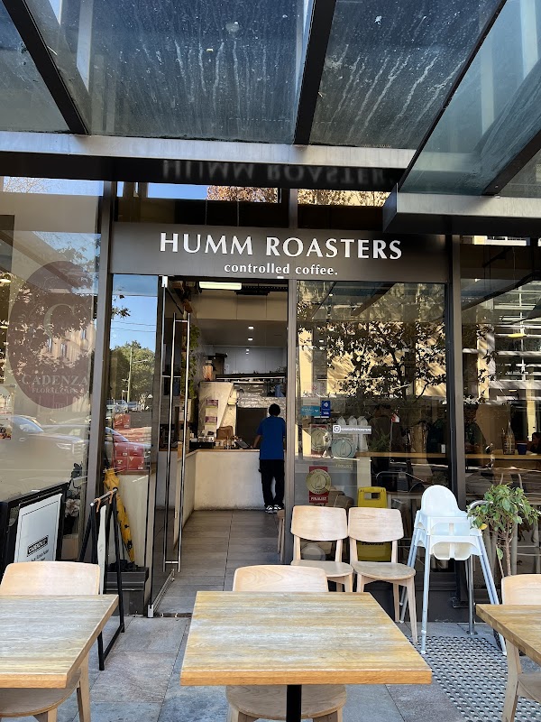 HUMM Coffee Roasters hero