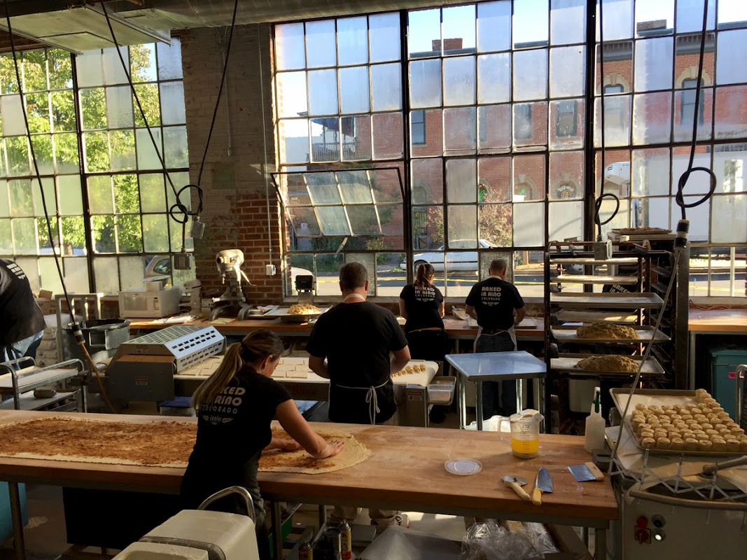 Izzio Bakery Central Market ヒーロー画像