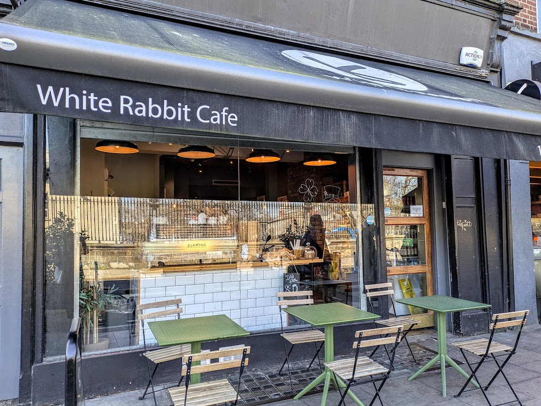 White Rabbit Café Titelbild
