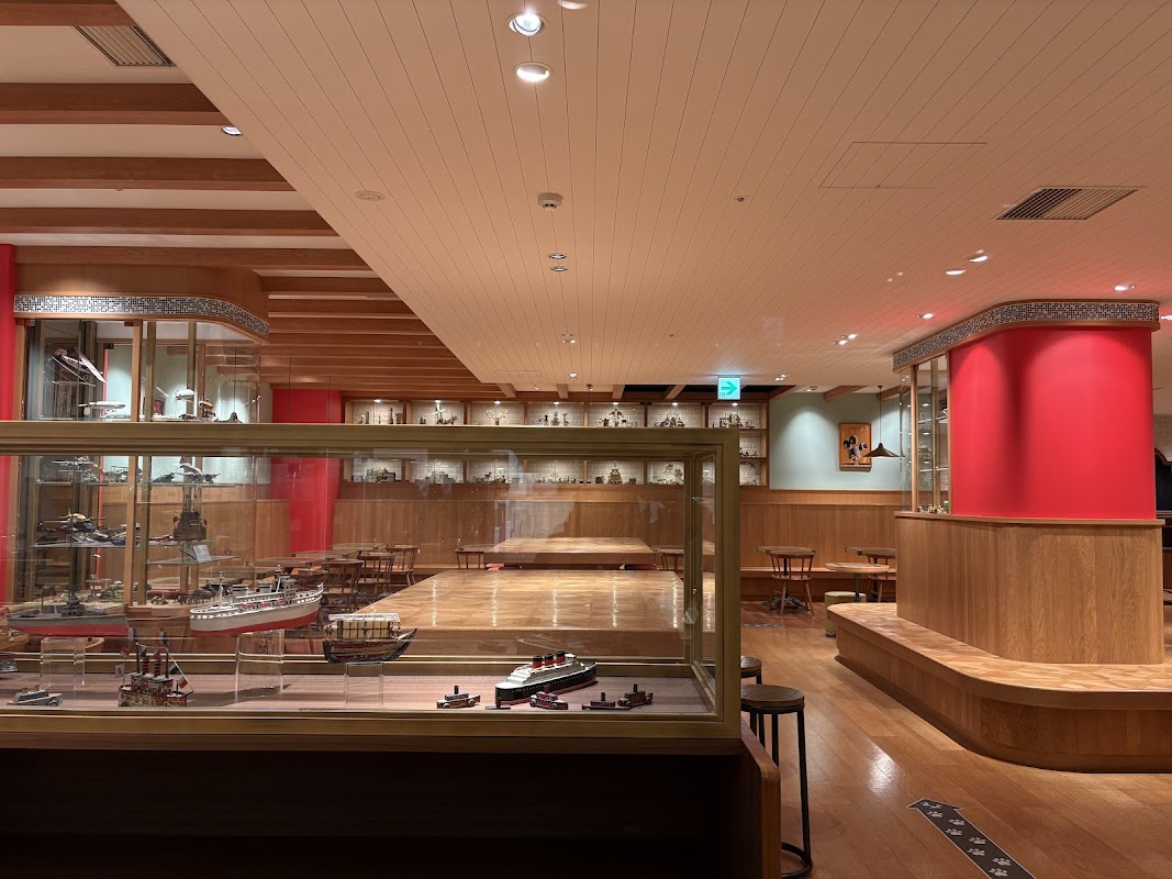 Cafe BUTLERS WHARF hero