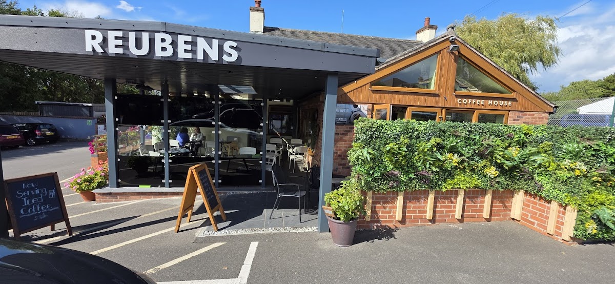 Reuben's Coffee House Within Reuben Shaws ヒーロー画像