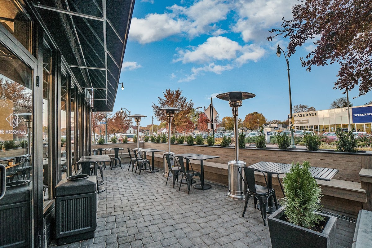 The Madison Place ヒーロー画像