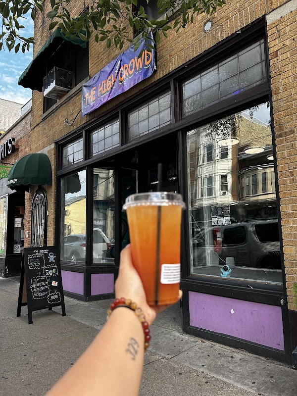 The High Crowd Cafe Titelbild