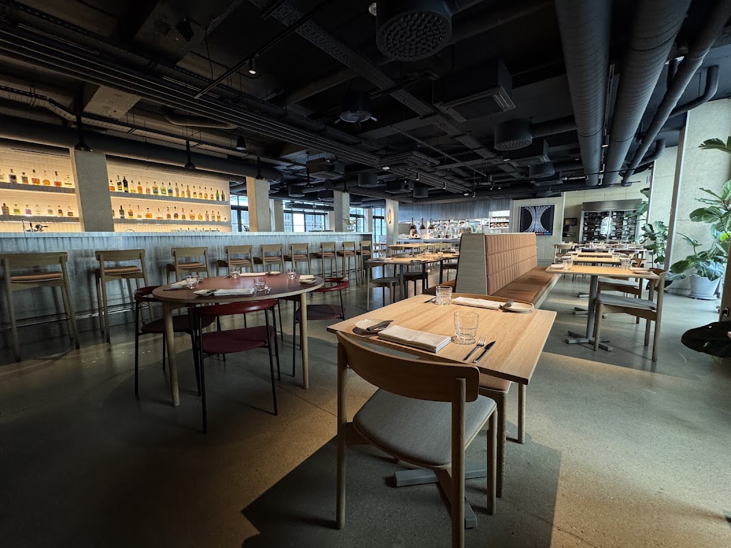 Alma Café Titelbild