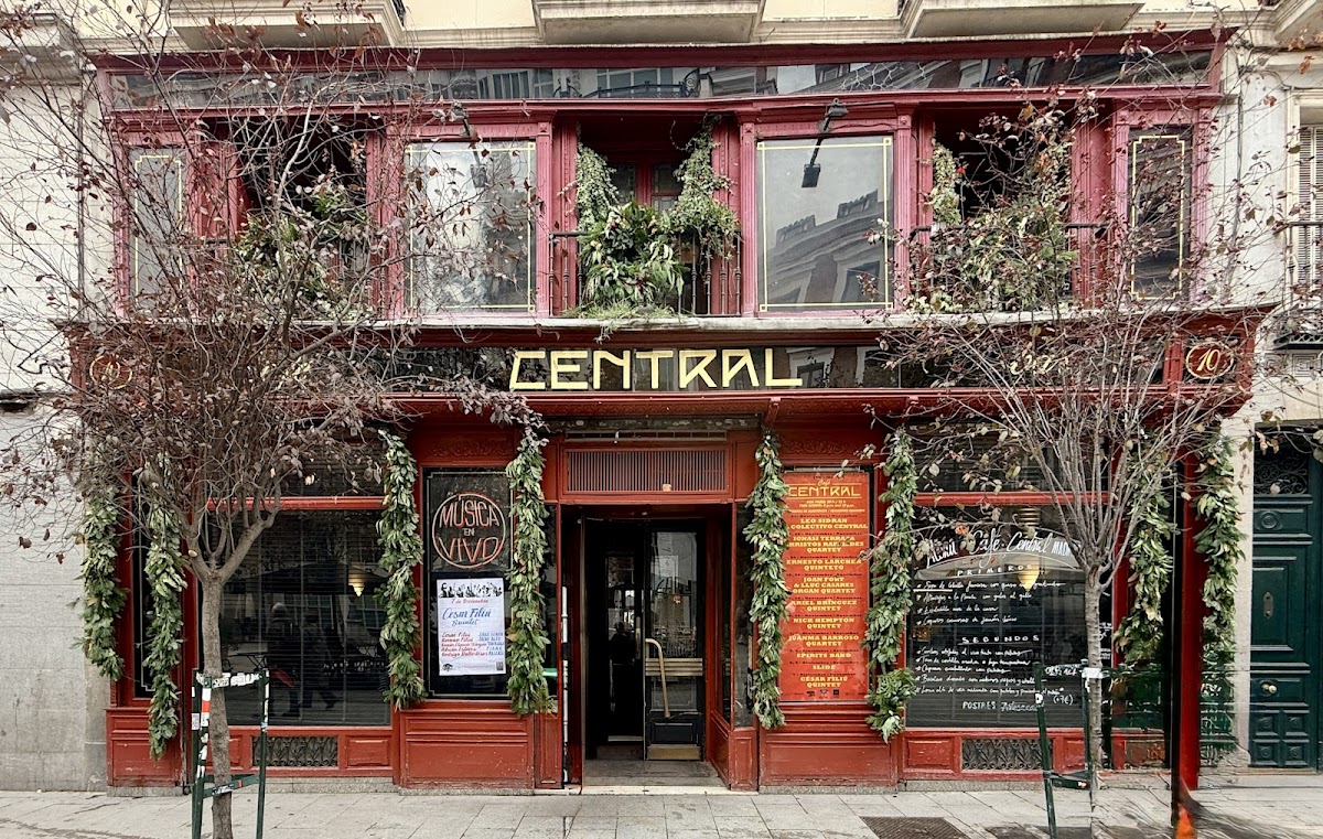 Café Central Titelbild