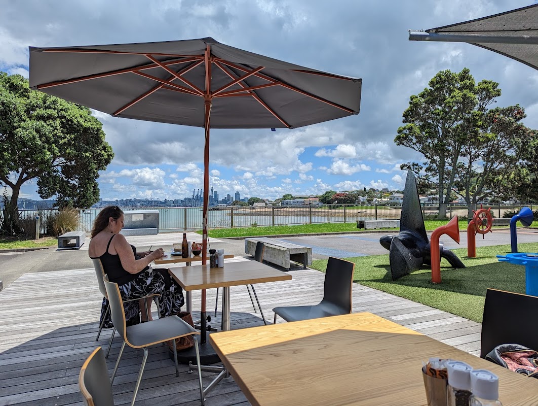 Torpedo Bay Cafe Titelbild