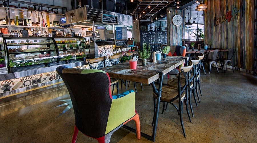 Revo Cafè at Anantara The Palm Dubai Resort hero