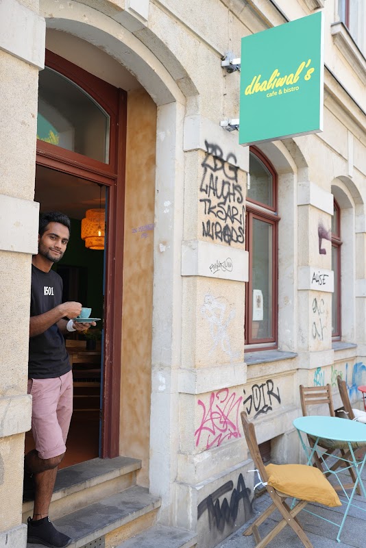 dhaliwal's Café Titelbild