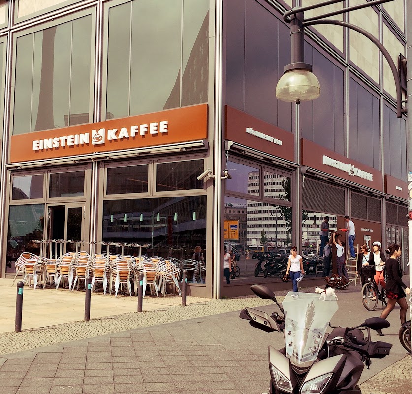 Einstein Kaffee hero