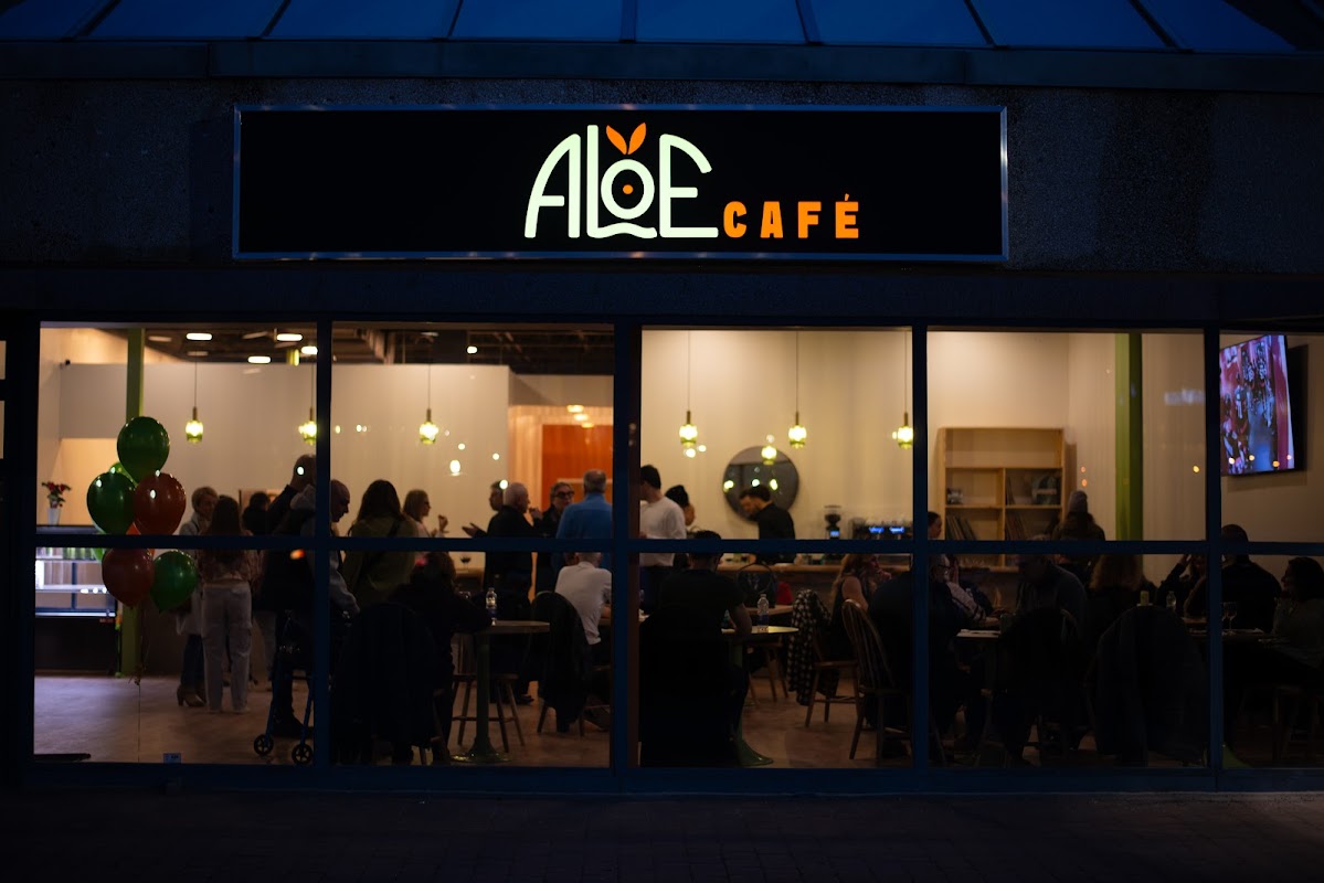 Aloe Café hero