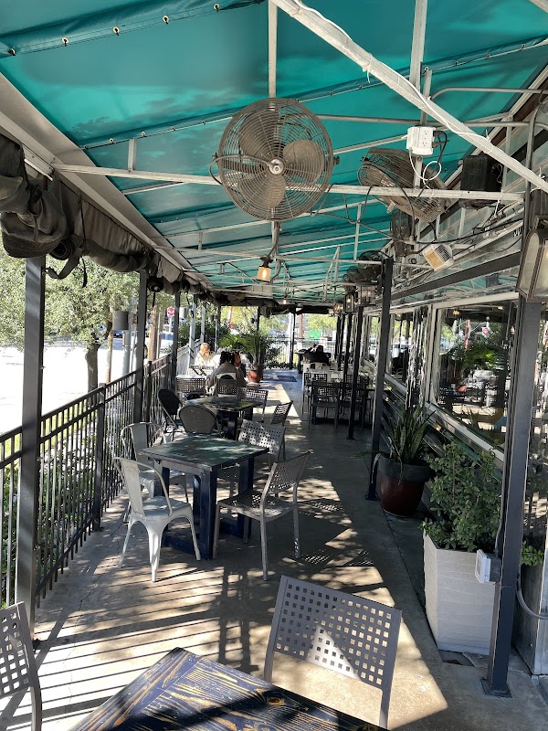 District 7 Grill hero