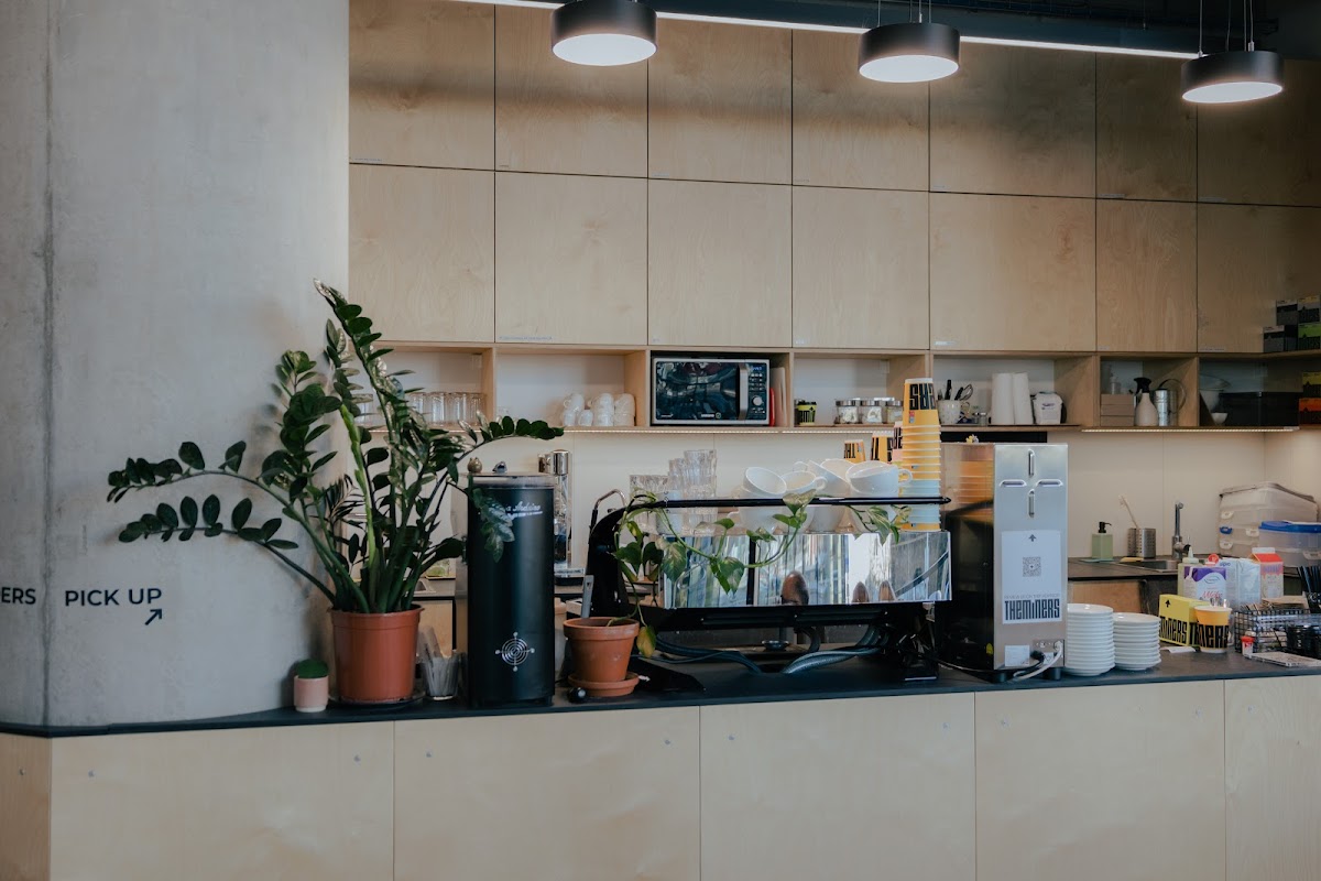 The Miners Coffee Borislavka ヒーロー画像