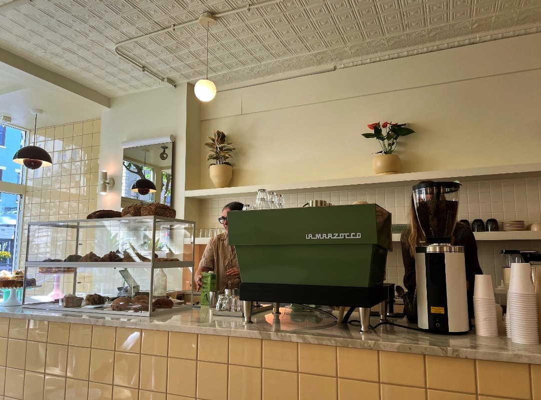 Cafe Continuum Titelbild