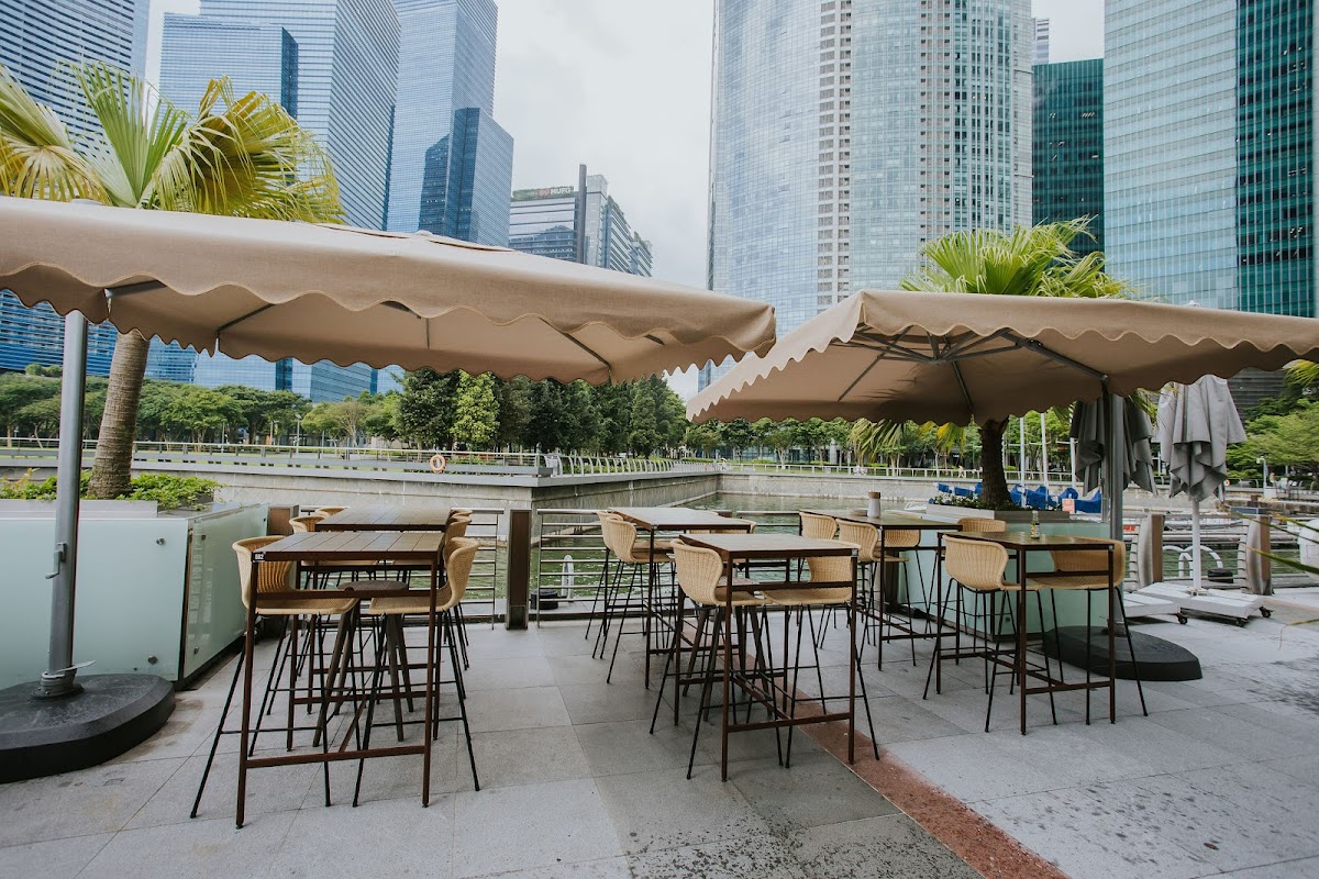 Super Loco Customs House Titelbild