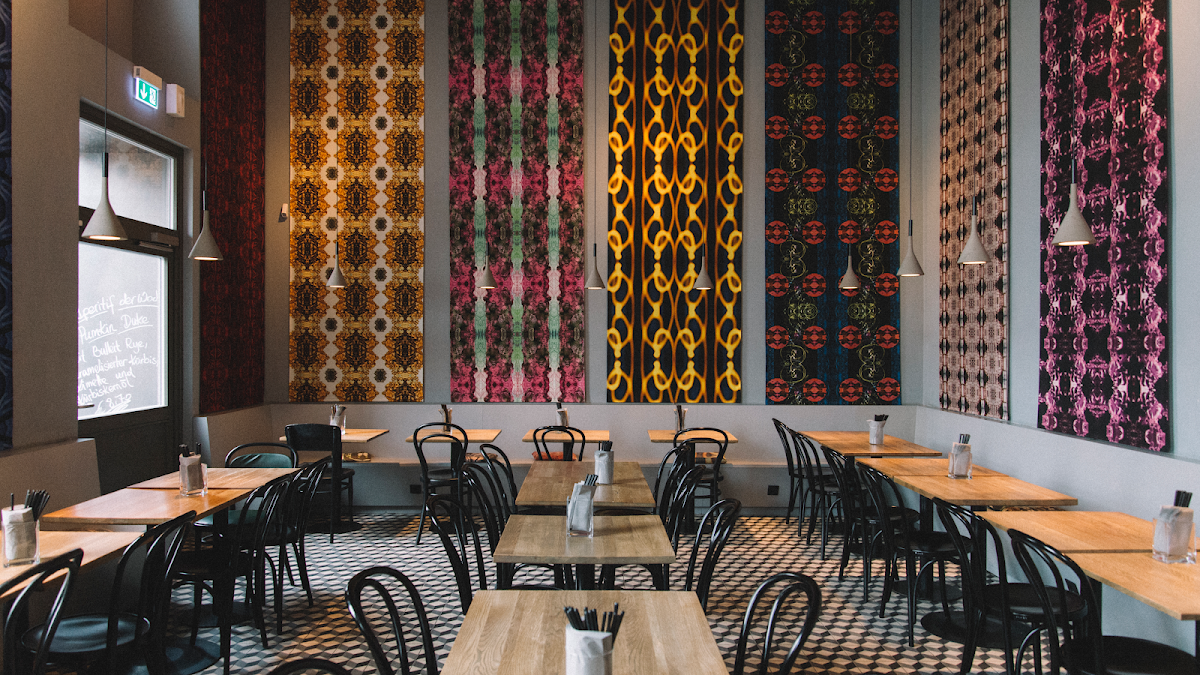 Market Restaurant hero