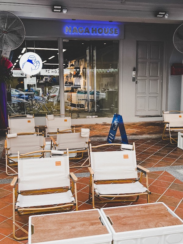 Naga House Titelbild