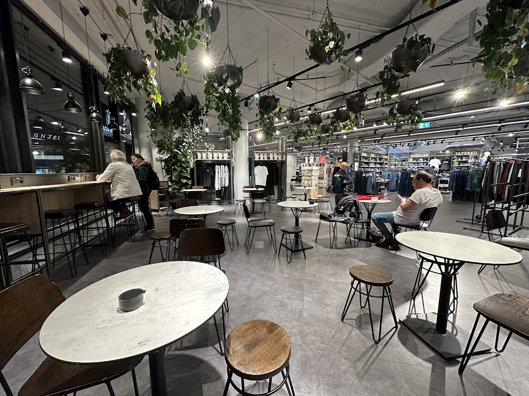 3st Coffee Roasters hero