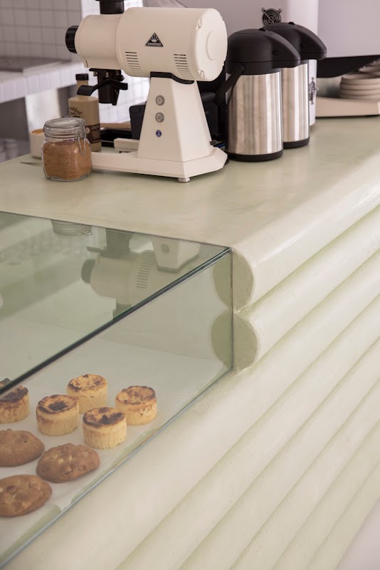 Palm Springs Burleigh hero