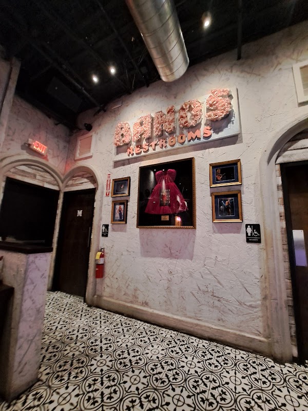 Miranda Lambert's Casa Rosa Titelbild