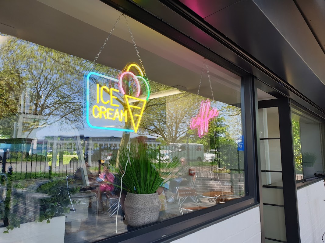 Photo principale 1881 Cafe