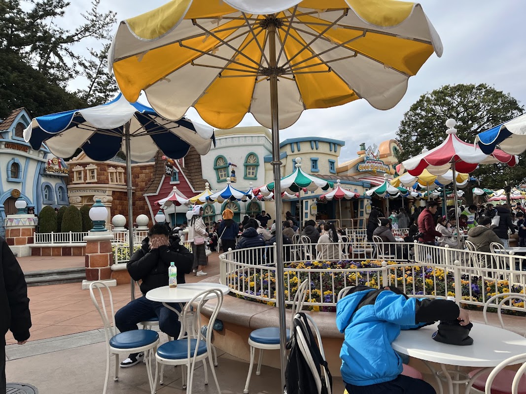 Huey, Dewey and Louie's Good Time Cafe hero