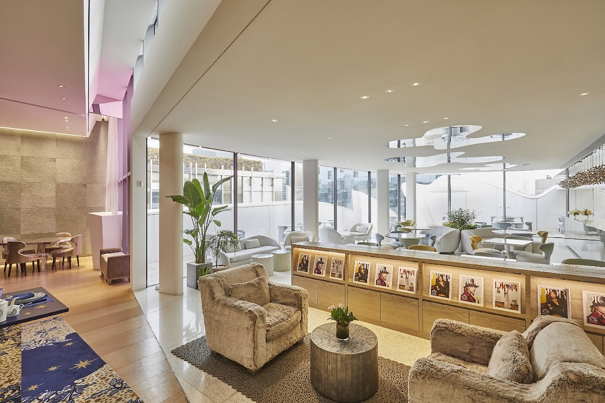 Café DIOR Seoul Titelbild
