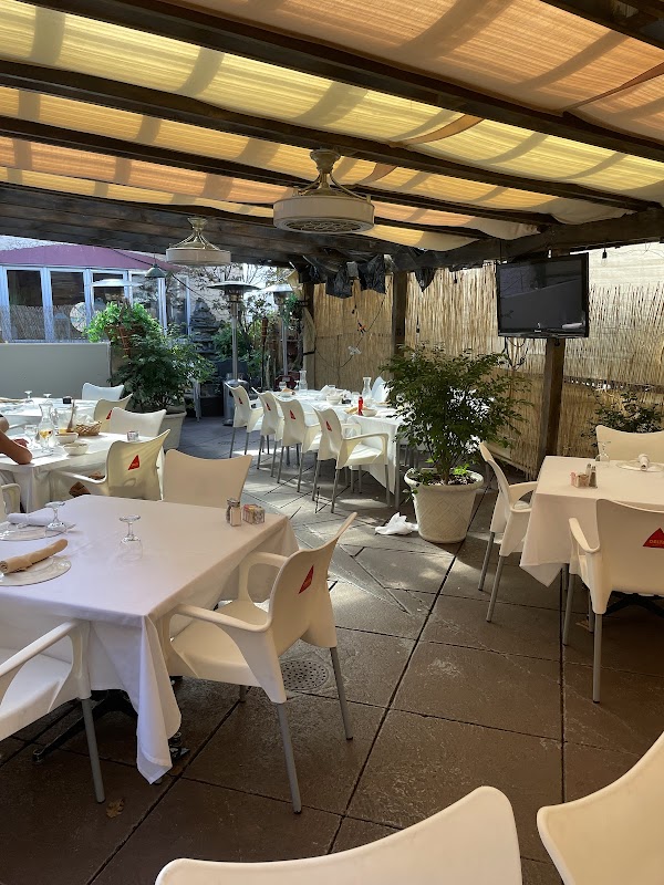 Lisbon Cafe ヒーロー画像