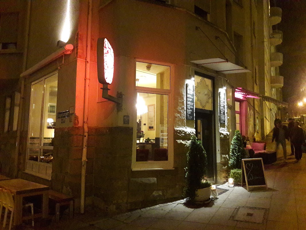 Café Seyffer’s hero